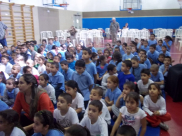 بالصور: فعاليات الحذر على الطرق في مدرسة الزهراء الابتدائية بمدينة يافا